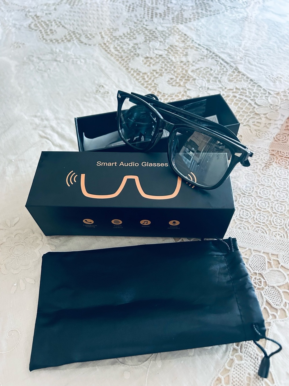 Smart Audio Glasses in Black
